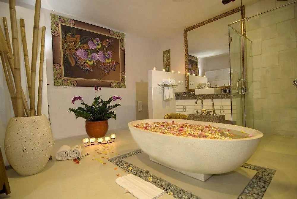 Indi Villas - The Bhadra Villa Seminyak