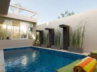Indi Villas - The Bhadra Villa Seminyak 0*,  Endonezya